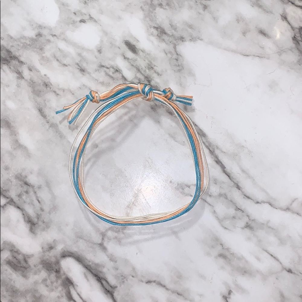Thread Bracelet - Major Pura Vida vibes!!